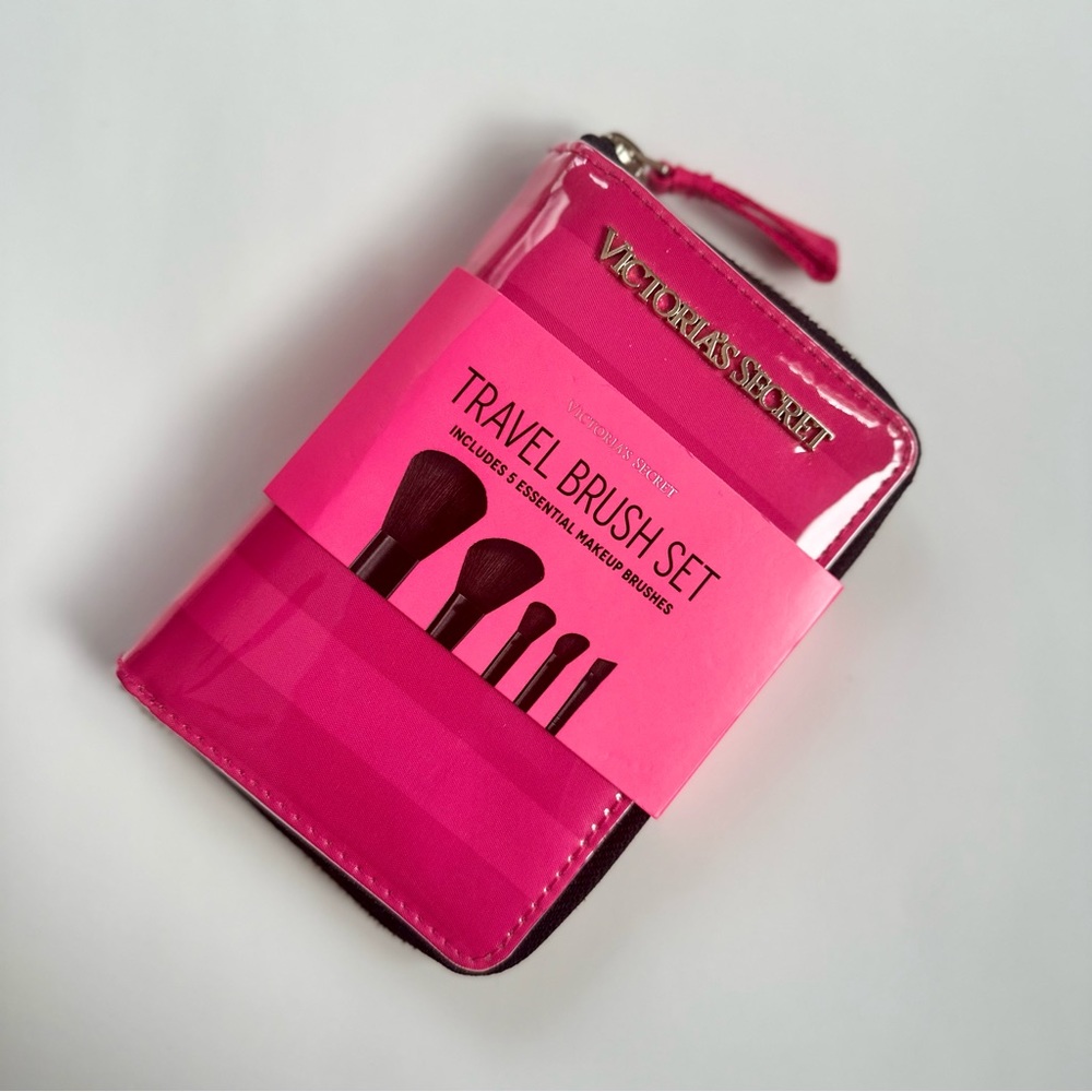 VICTORIA’S SECRET Travel Brush Set